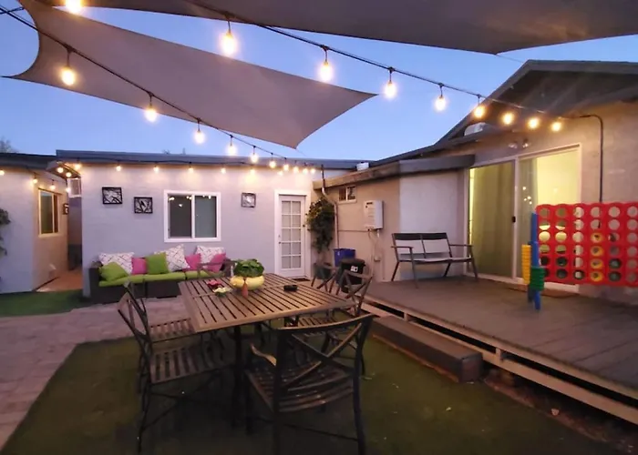Holiday home Centra House Kingbed