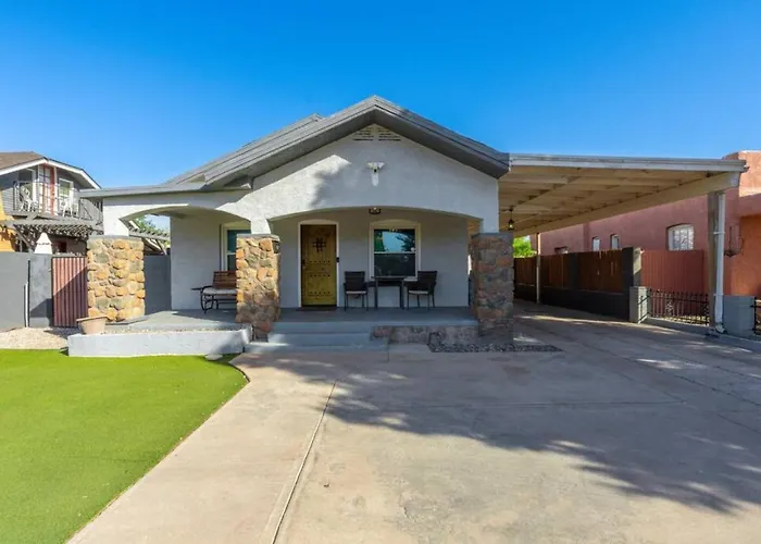 Centra House Kingbed Holiday home Phoenix