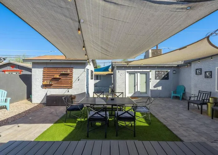 Holiday home Centra House Kingbed